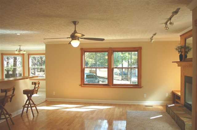 724 Ridgewood Dr, Pendergrass, GA 30567 photo 6