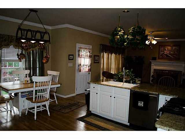 430 Starfire Ct, Suwanee, GA 30024 photo 4