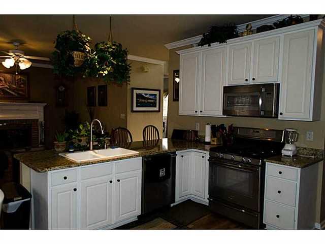 430 Starfire Ct, Suwanee, GA 30024 photo 2