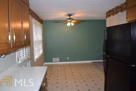 2304 Post Oak Dr, Duluth, GA 30097 photo 6