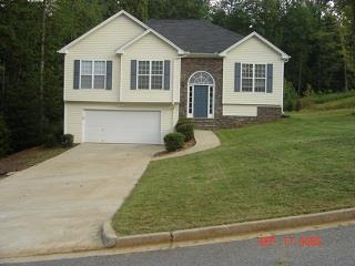 656 Rosebud Ln, Winder, GA 30680 photo 1