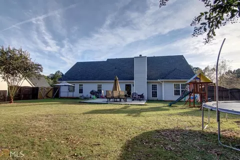 85 Berkshire Pass, Covington, GA 30016 photo 3