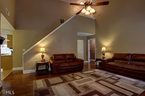 85 Berkshire Pass, Covington, GA 30016 photo 9