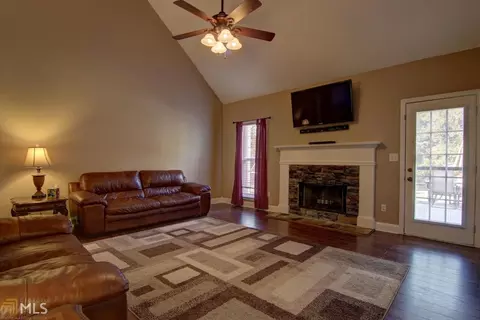 85 Berkshire Pass, Covington, GA 30016 photo 10