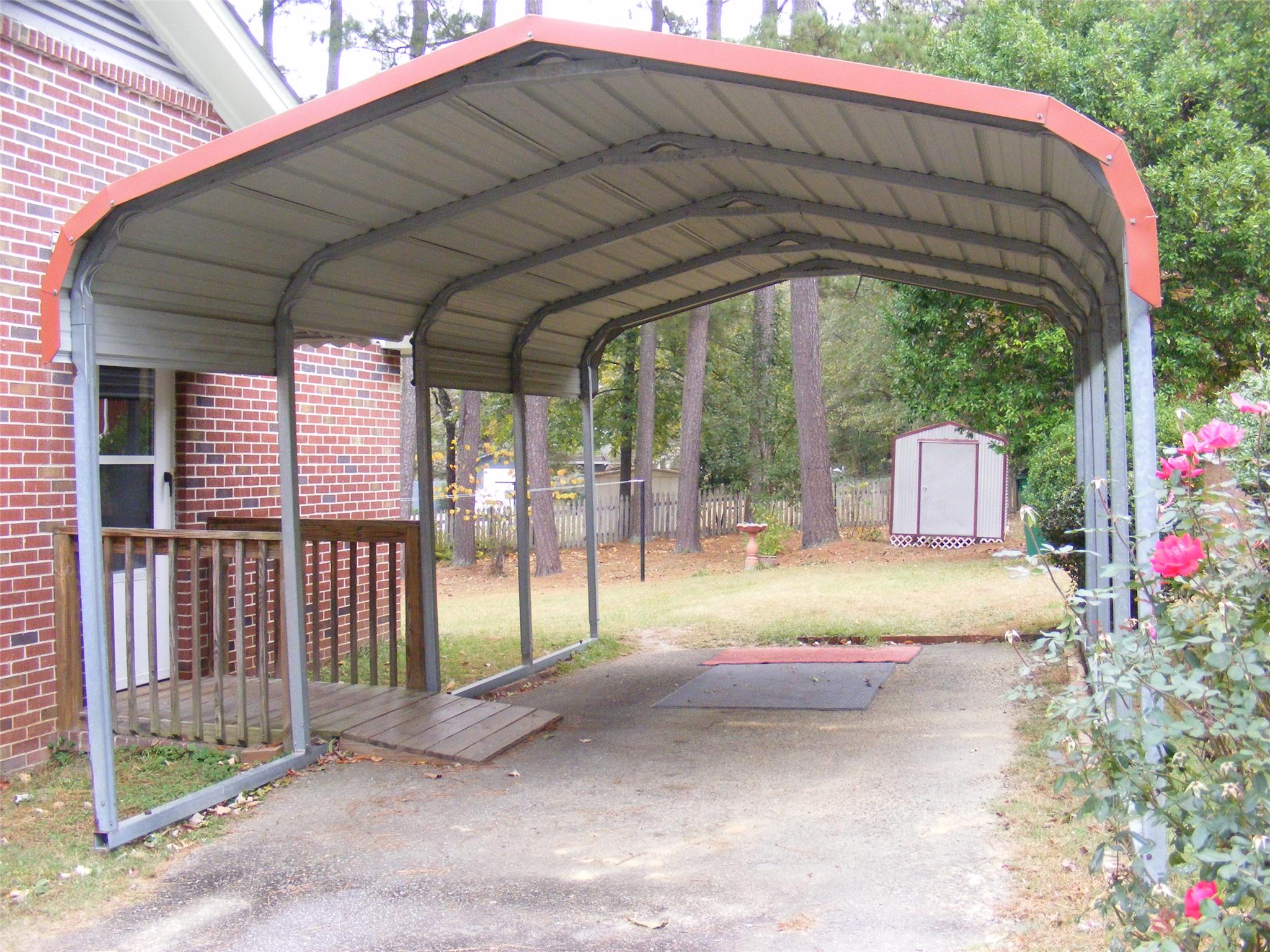128 Pine Cir, Winder, GA 30680 photo 3