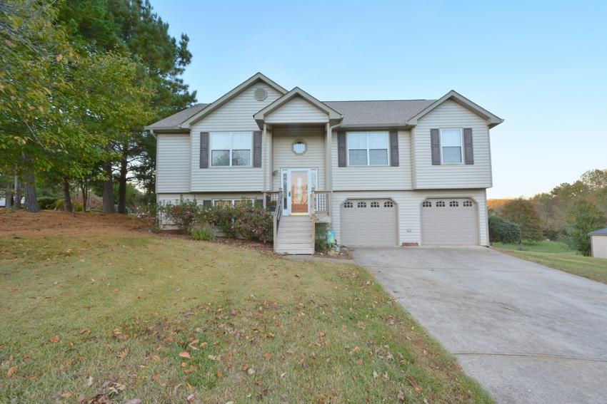 3295 Windgate Dr, Buford, GA 30519 photo 1