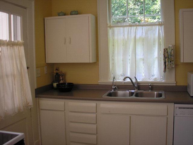 1304 Bellevue Ave, Dublin, GA 31021 photo 2
