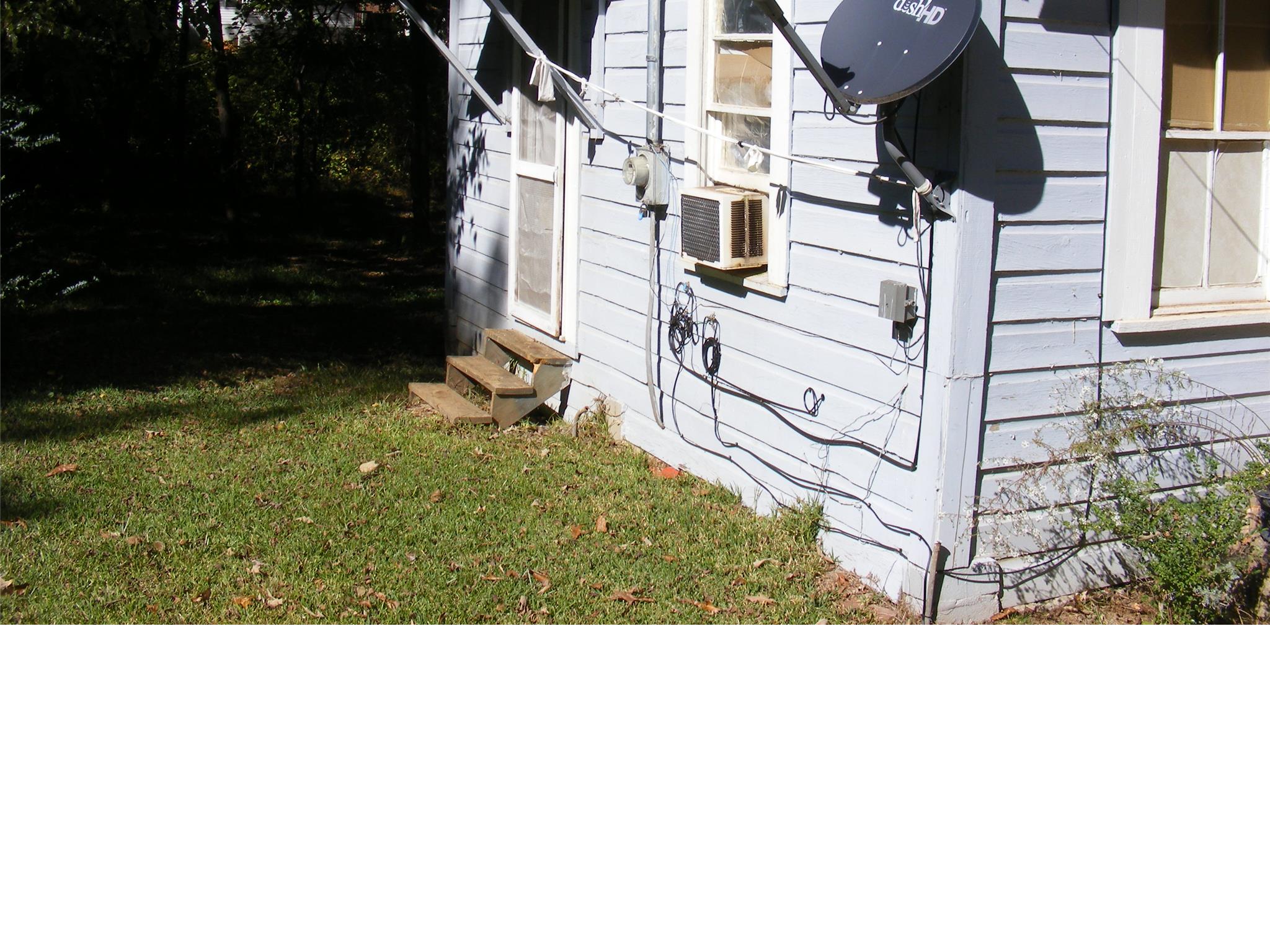 149 Slayton St, Cornelia, GA 30531 photo 3