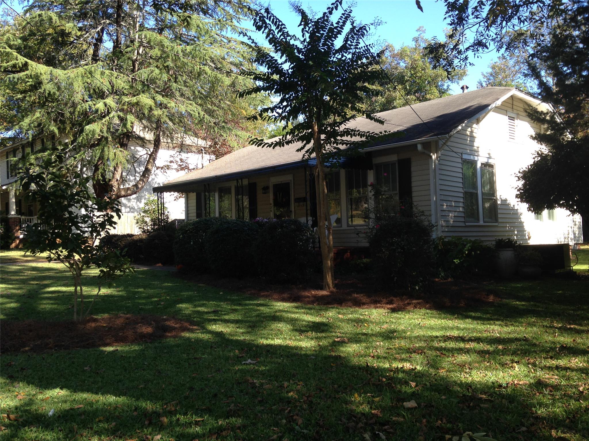 636 Maple Dr, Griffin, GA 30224 photo 2