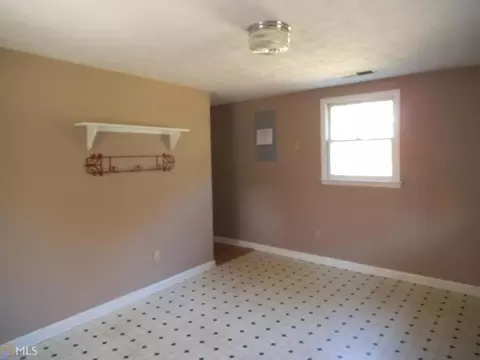 652 State St, Commerce, GA 30529 photo 6