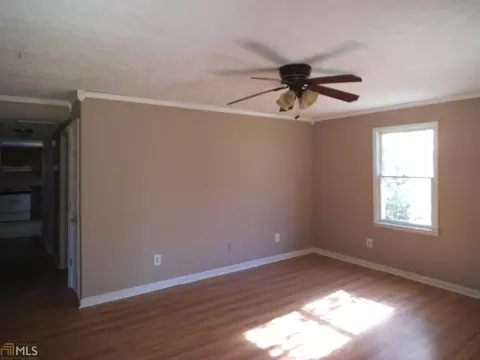 652 State St, Commerce, GA 30529 photo 4