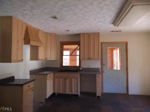505 Locke Rd, Cornelia, GA 30531 photo 3