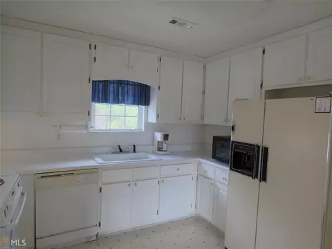 131 Pasha Dr, Brooks, GA 30205 photo 4