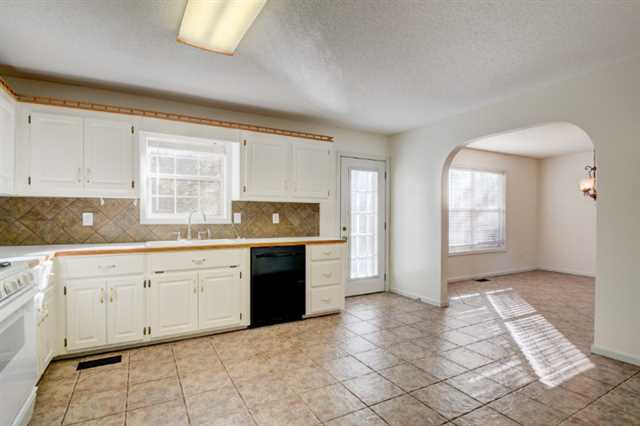 307 Split Rail Way, Canton, GA 30115 photo 6