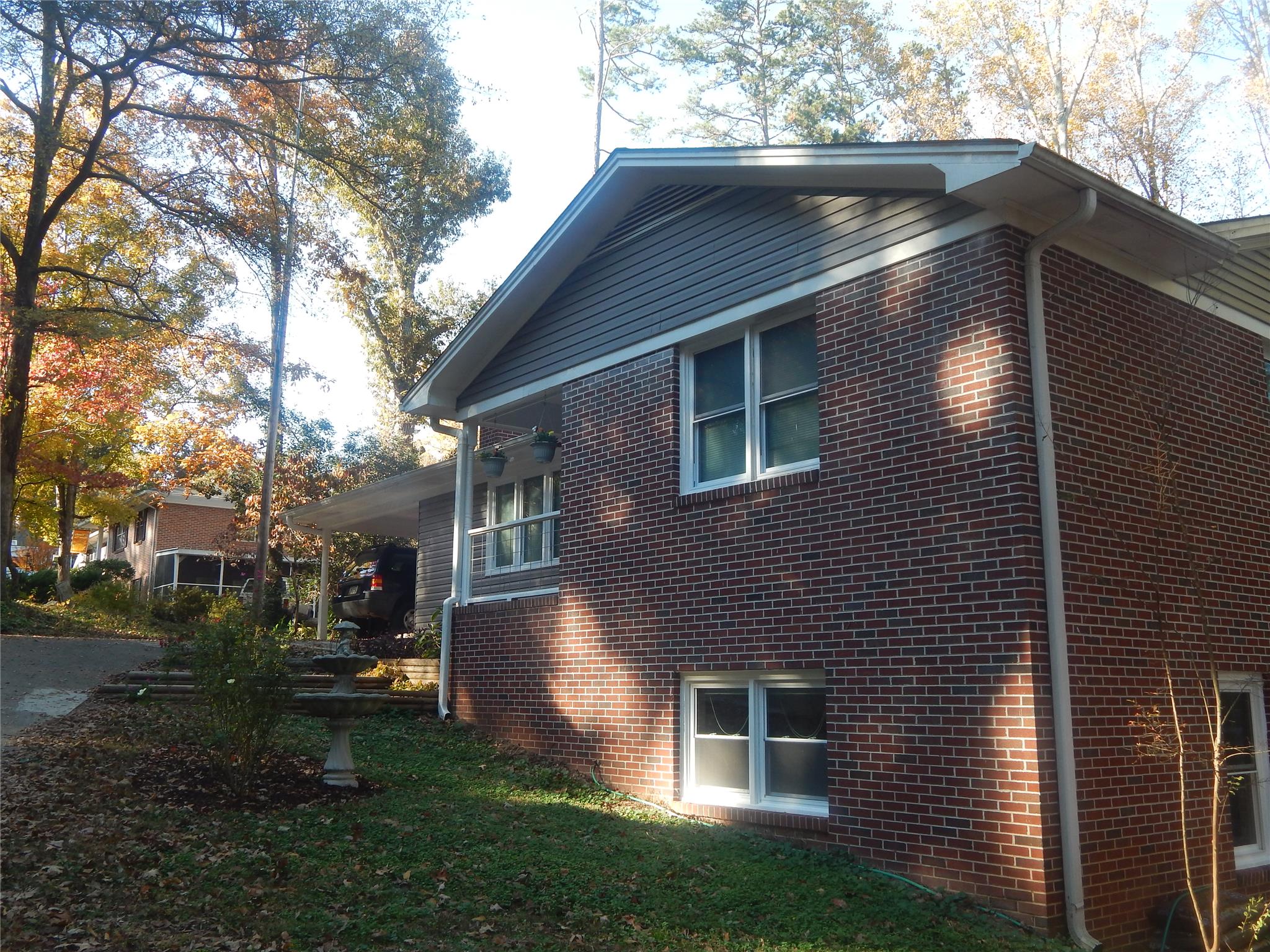 185 Clayton St, Commerce, GA 30529 photo 1