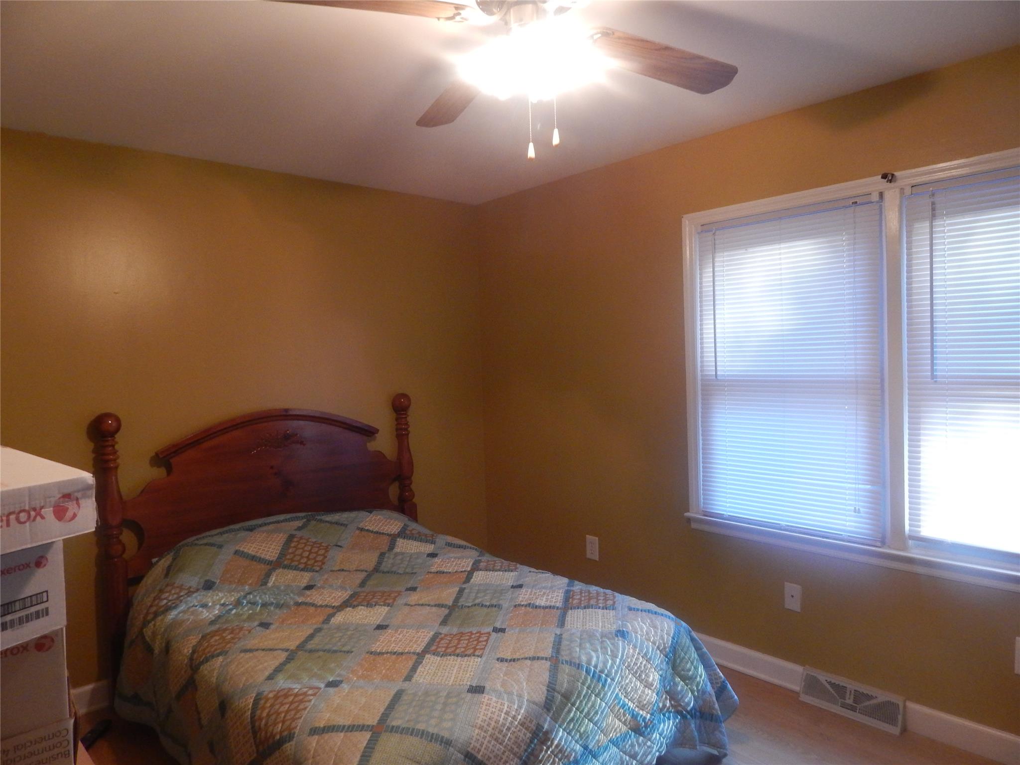 185 Clayton St, Commerce, GA 30529 photo 10