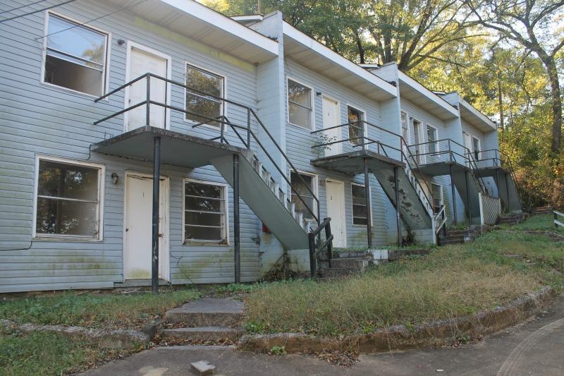 704 E Morris St, Dalton, GA 30720 photo 3