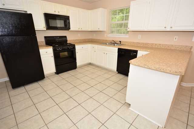 1175 Pointer Ct, Riverdale, GA 30296 photo 10