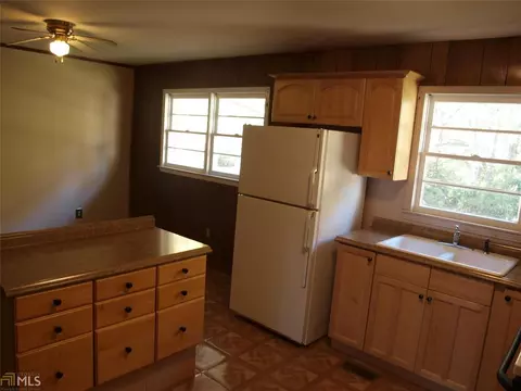 161 Park St, Commerce, GA 30529 photo 7