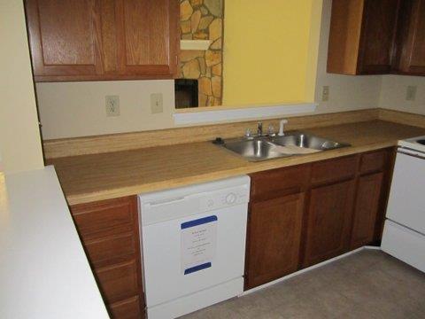 5656 Waterford Ct, Morrow, GA 30260 photo 12