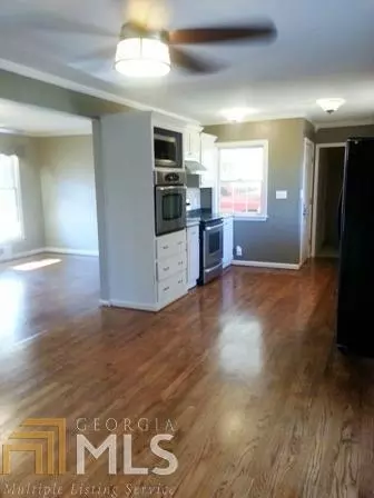 163 Settle St, Winder, GA 30680 photo 6