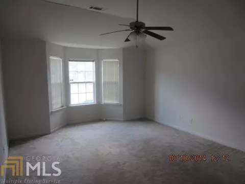 380 Lakeside Pt, Covington, GA 30016 photo 4