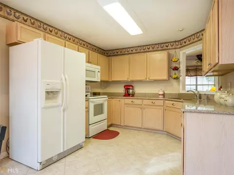306 Michael Cir, Canton, GA 30114 photo 8