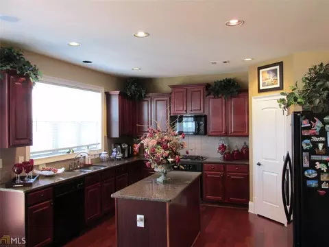 1019 Parkmist Dr, Buford, GA 30518 photo 7