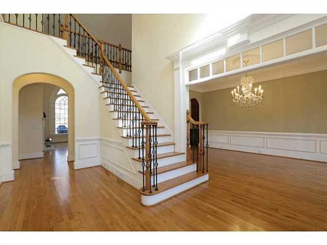 175 White Columns Dr, Milton, GA 30004 photo 4