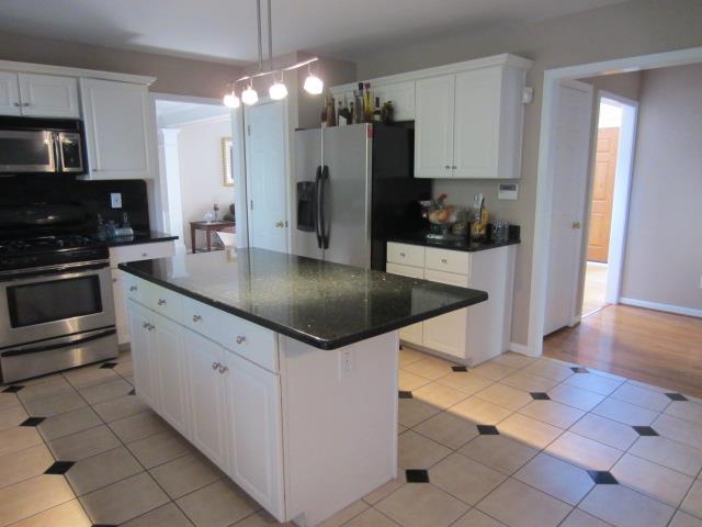 6525 Ganton Dr, Duluth, GA 30097 photo 8