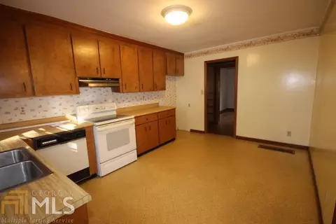 103 Spruce St, Warner Robins, GA 31088 photo 5