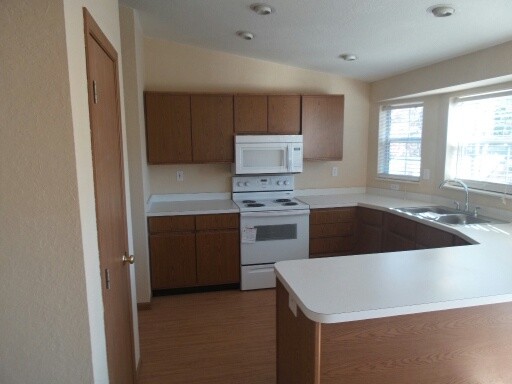 2934 Fields Dr, Lithonia, GA 30038 photo 9
