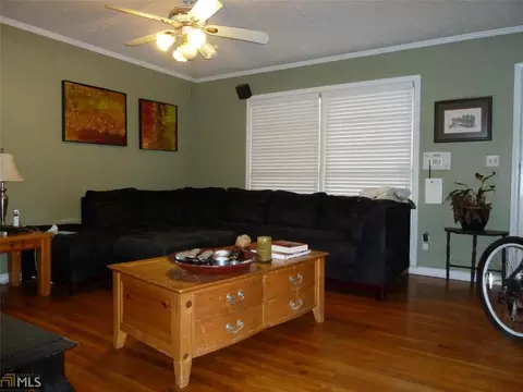 3027 Stratford Arms Dr, Chamblee, GA 30341 photo 4