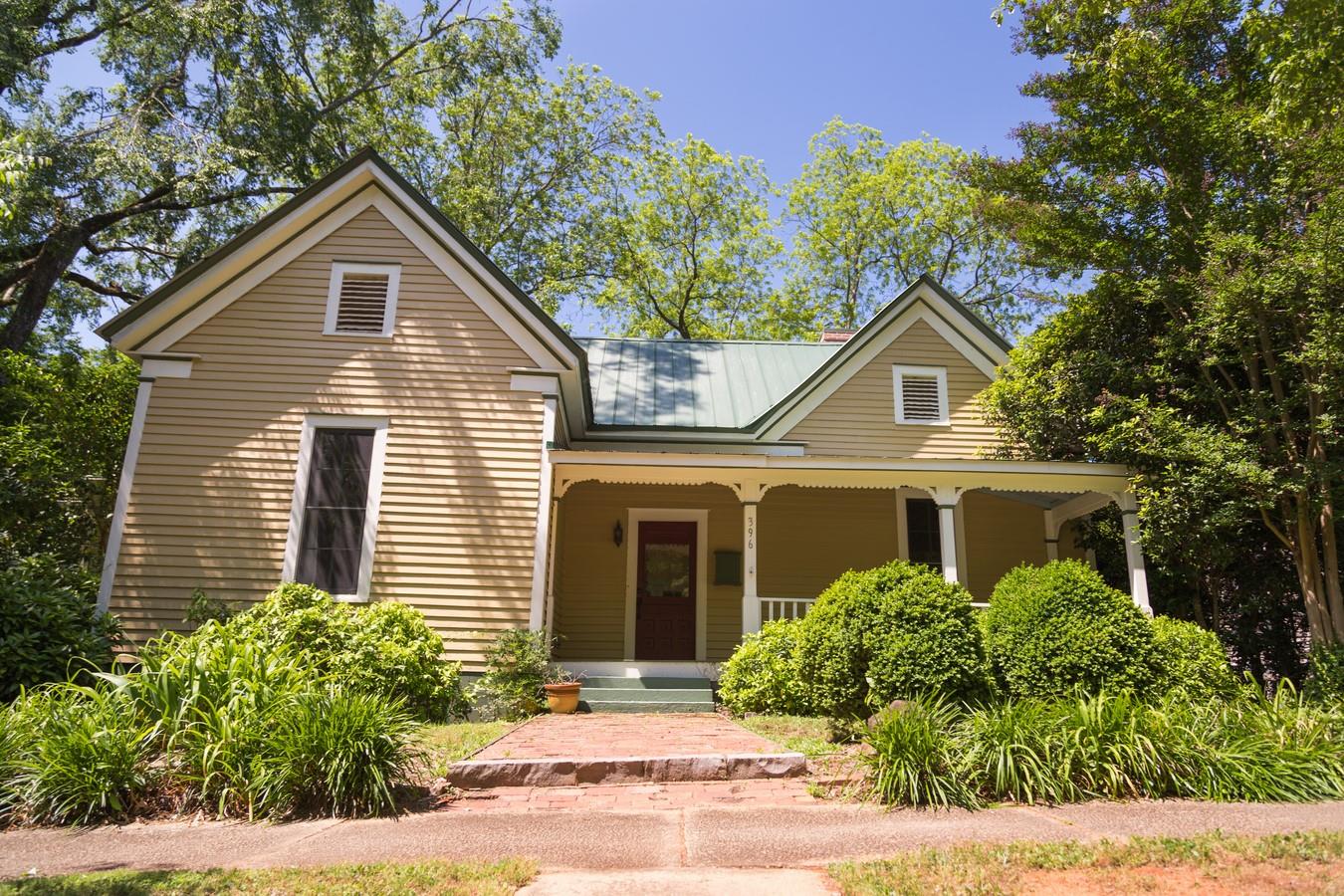 396 E Washington St, Madison, GA 30650 photo 1