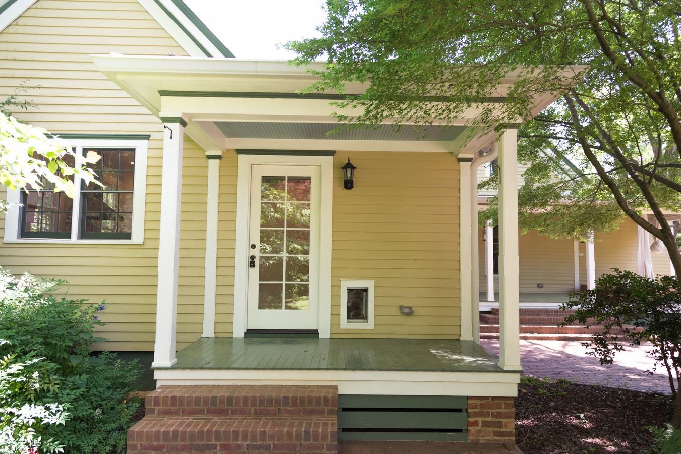 396 E Washington St, Madison, GA 30650 photo 3