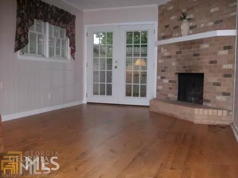 232 Oak Cliff Dr, Toccoa, GA 30577 photo 4