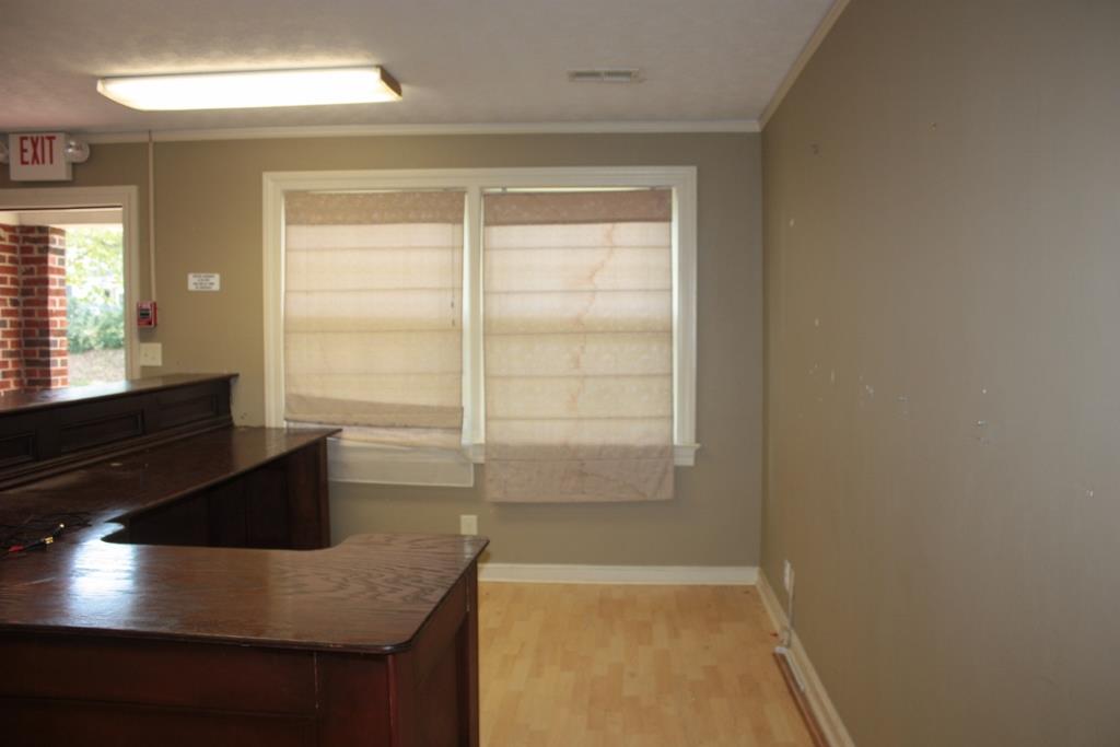 102 Ashton St, Lagrange, GA 30240 photo 3