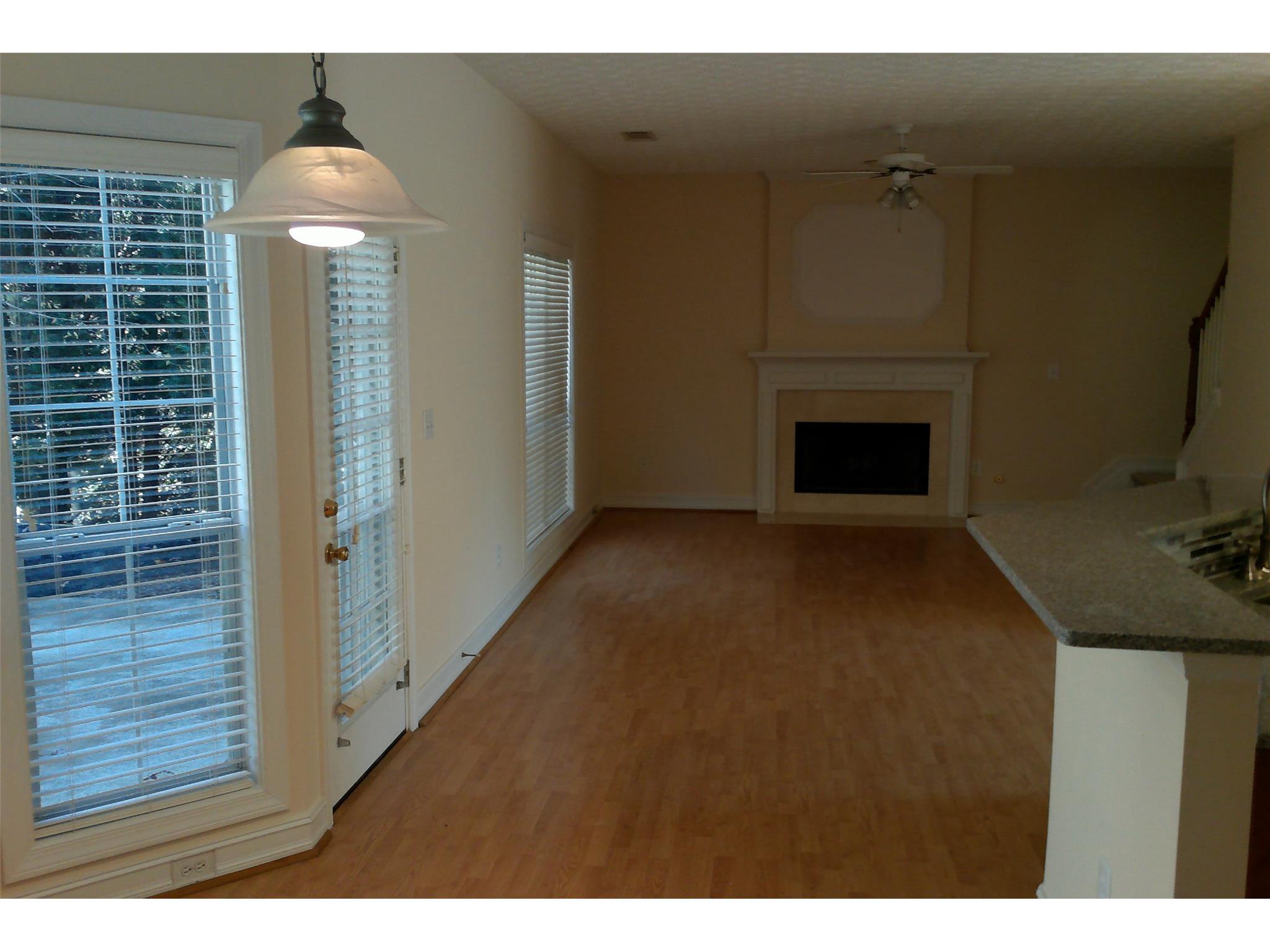 2516 Hampton Park Dr, Buford, GA 30519 photo 4