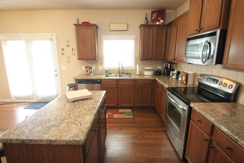 131 Abelia Ln, Byron, GA 31008 photo 10