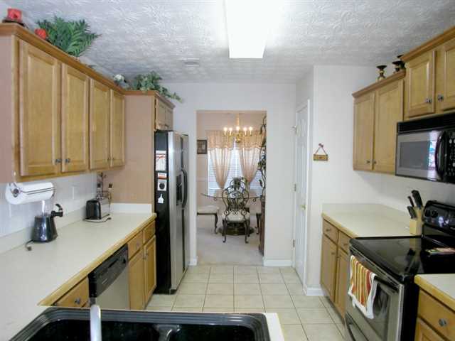 1011 Orchard Cir, Monroe, GA 30656 photo 8