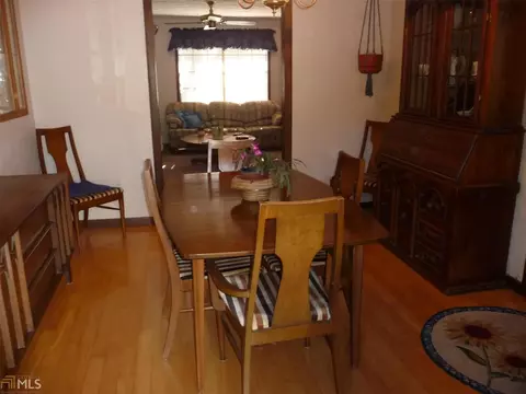 2232 Willoby Ct, Morrow, GA 30260 photo 3