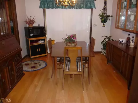 2232 Willoby Ct, Morrow, GA 30260 photo 4