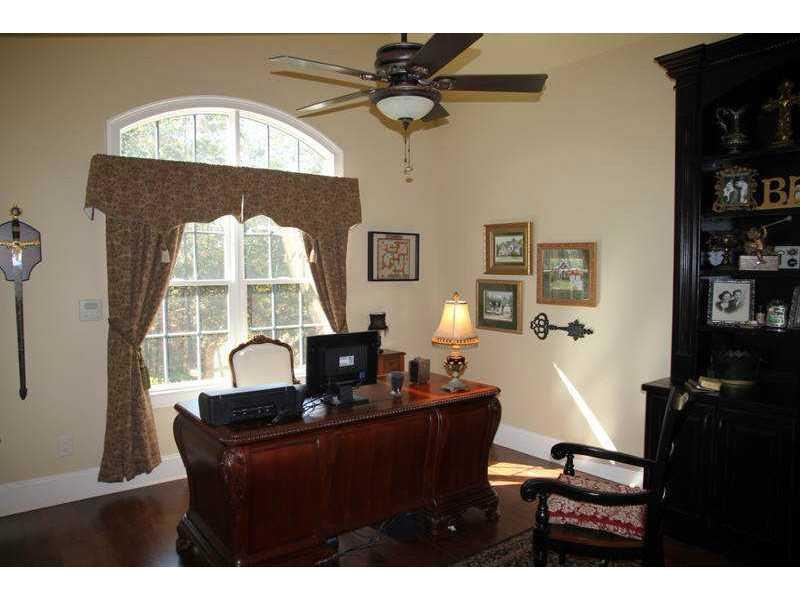 2145 Maddox Rd E, Buford, GA 30519 photo 4