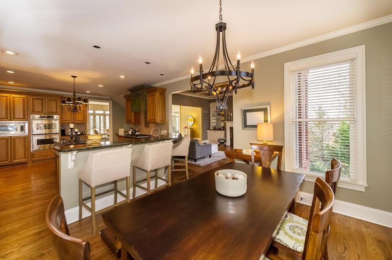 10035 Halstead Dr, Suwanee, GA 30024 photo 11