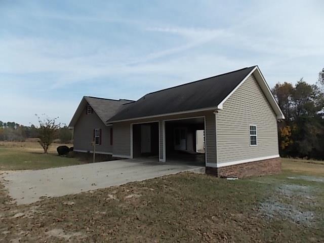 396 Red Clay Rd, Claxton, GA 30417 photo 3