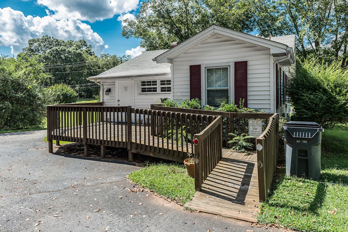206 Hampton St, Mcdonough, GA 30253 photo 11