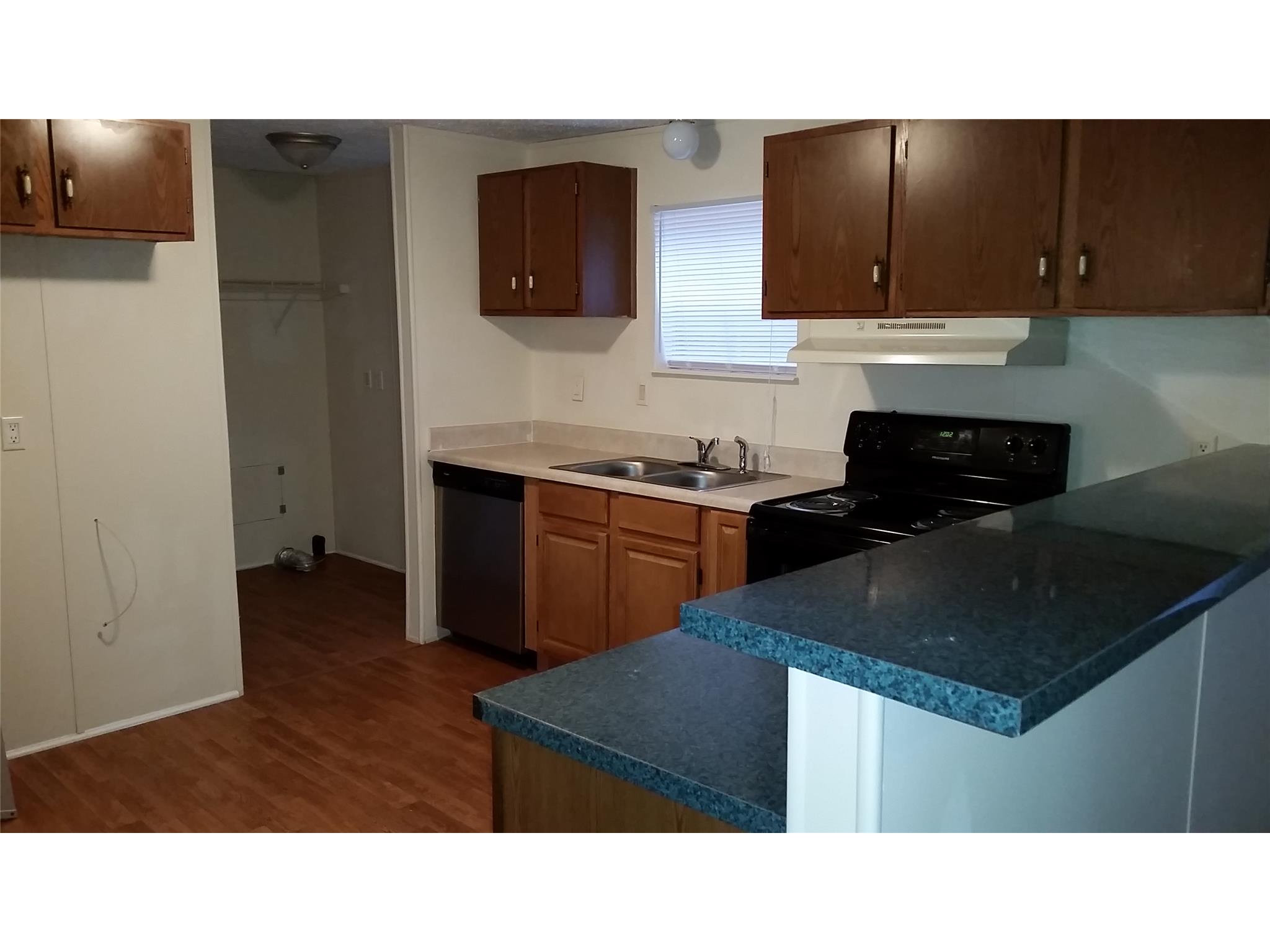 340 Means Rd, Barnesville, GA 30204 photo 5