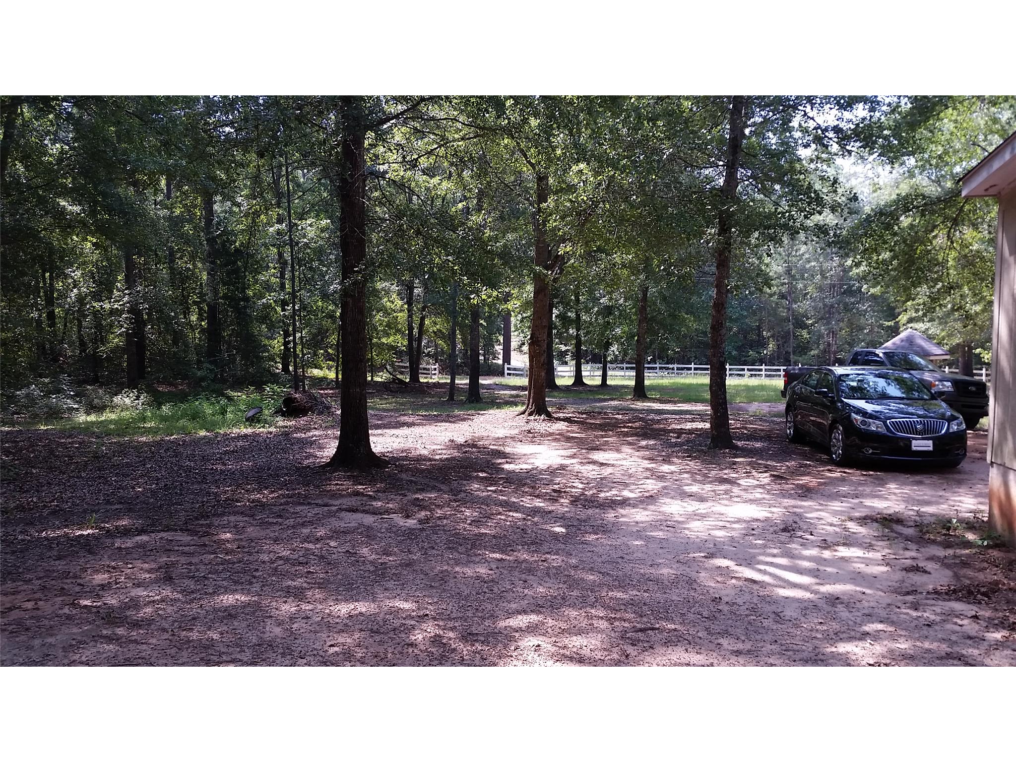 340 Means Rd, Barnesville, GA 30204 photo 2