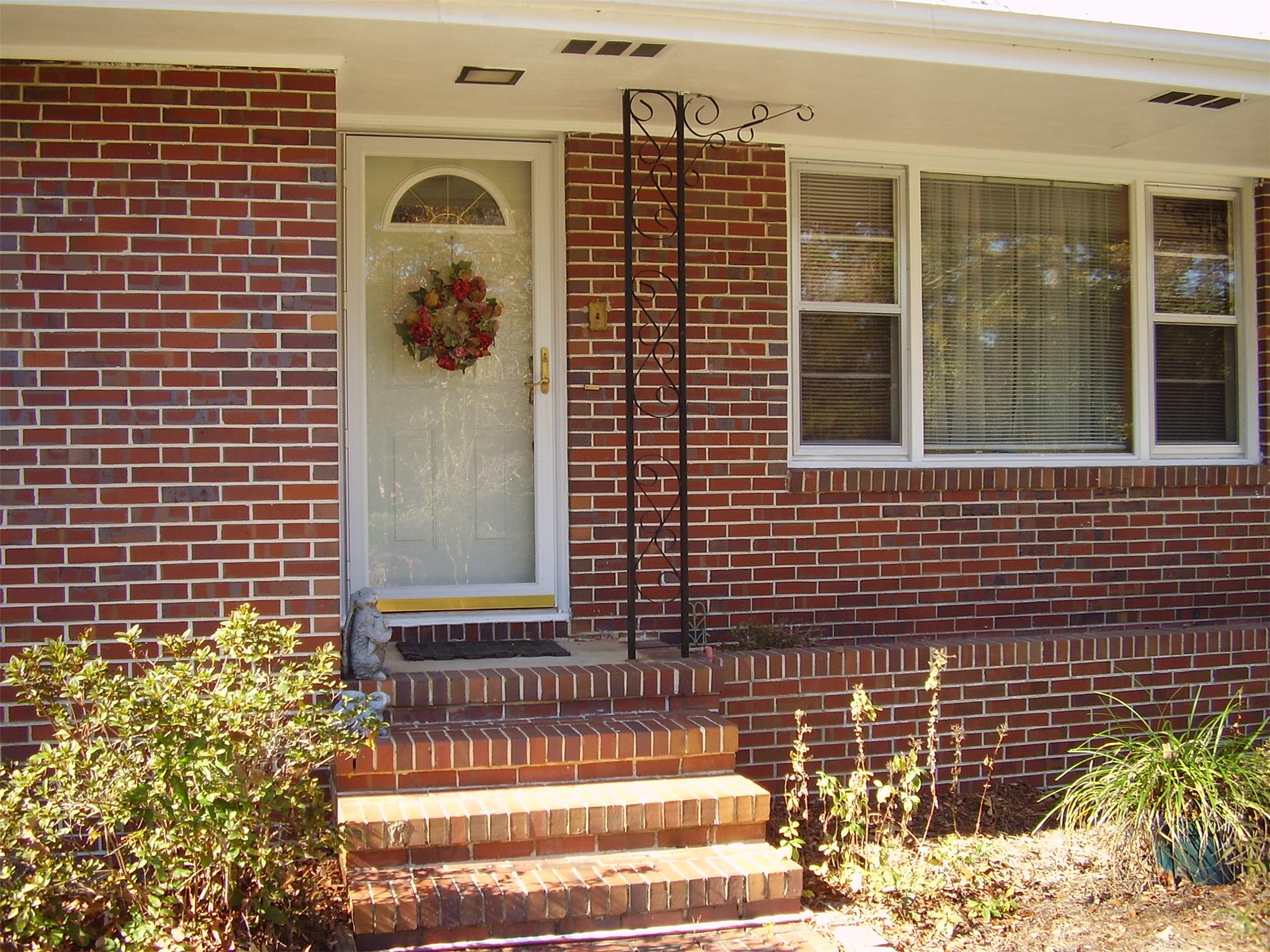 107 Suwanee Ave, Warner Robins, GA 31088 photo 2