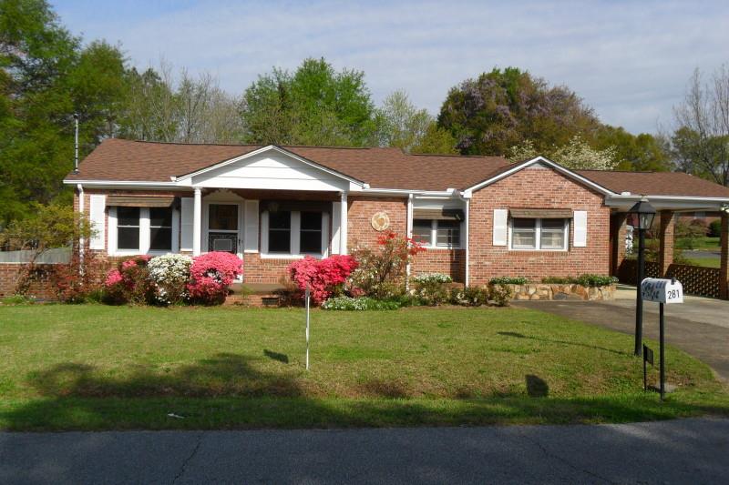 281 Harris St, Toccoa, GA 30577 photo 1